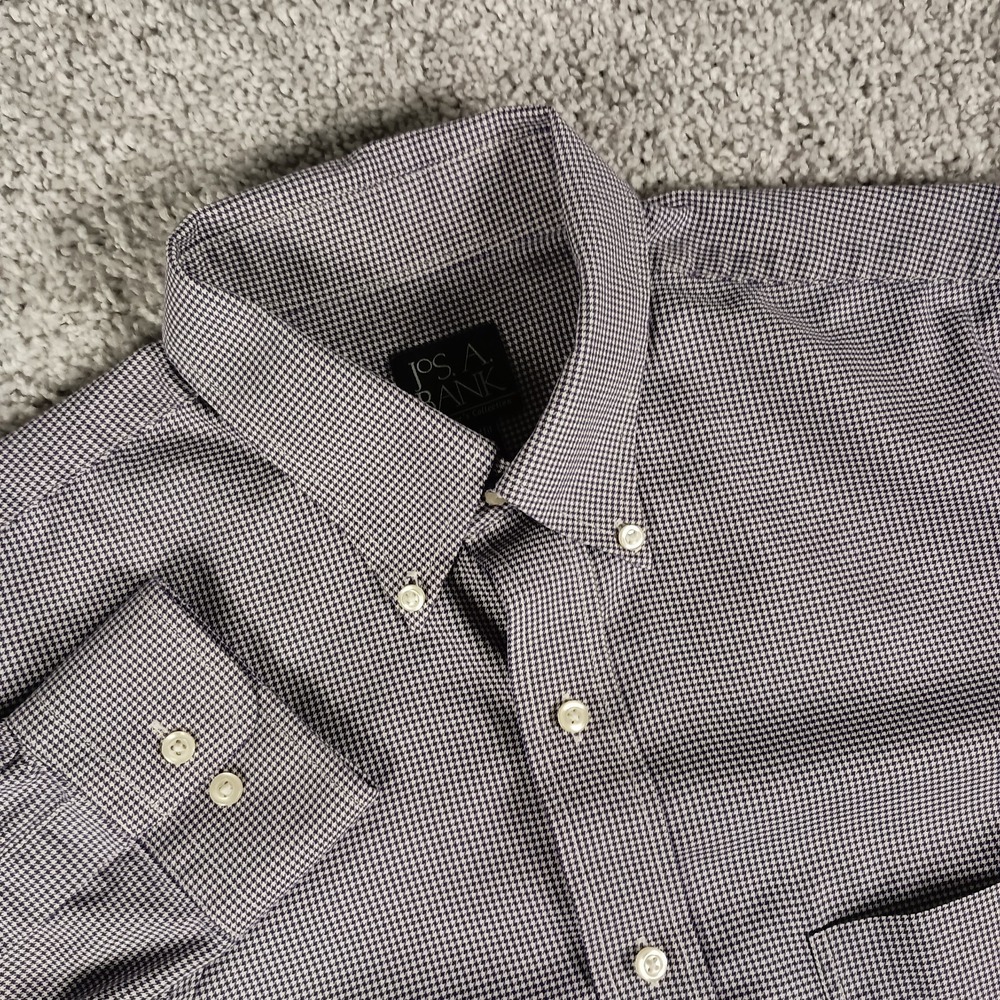 Jos A Bank L Travelers Collection Tailored Fit Purple Houndstooth Mens Shirt